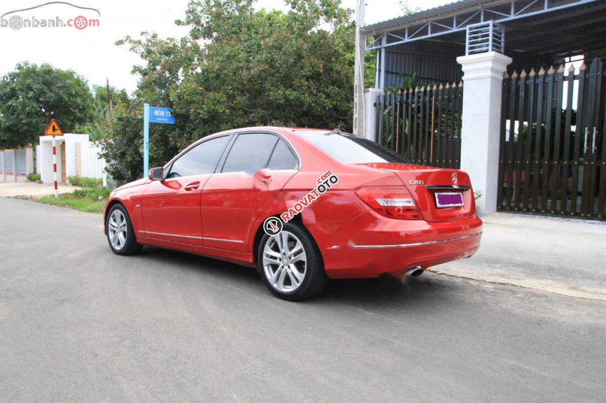 Bán Mercedes C200 sản xuất năm 2011, màu đỏ xe gia đình, giá chỉ 596 triệu-3
