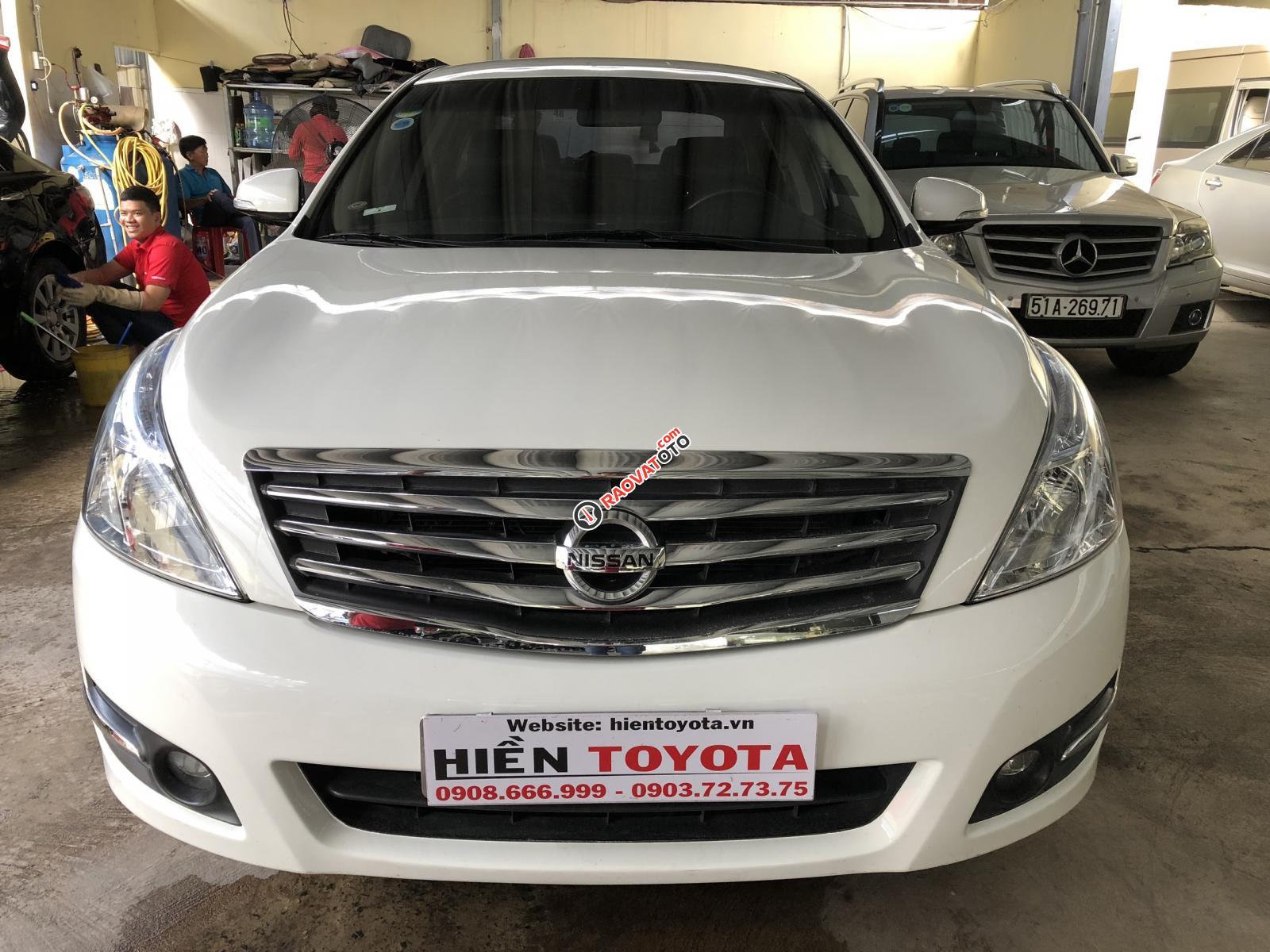 Bán Nissan Teana 2.0 2010, màu trắng-0