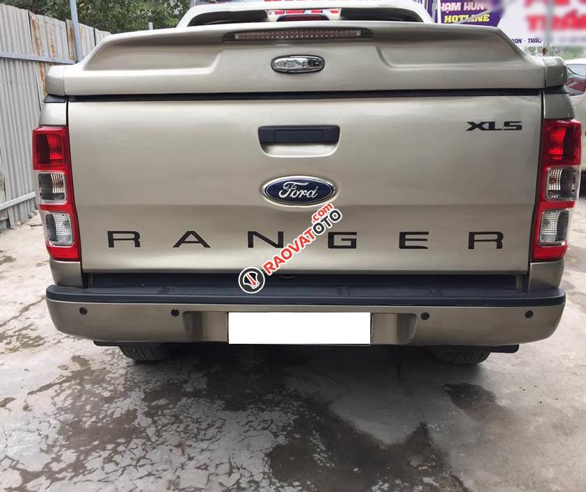 Bán xe Ford Ranger 2014 số sàn 1 cầu chính chủ, biển SG-2