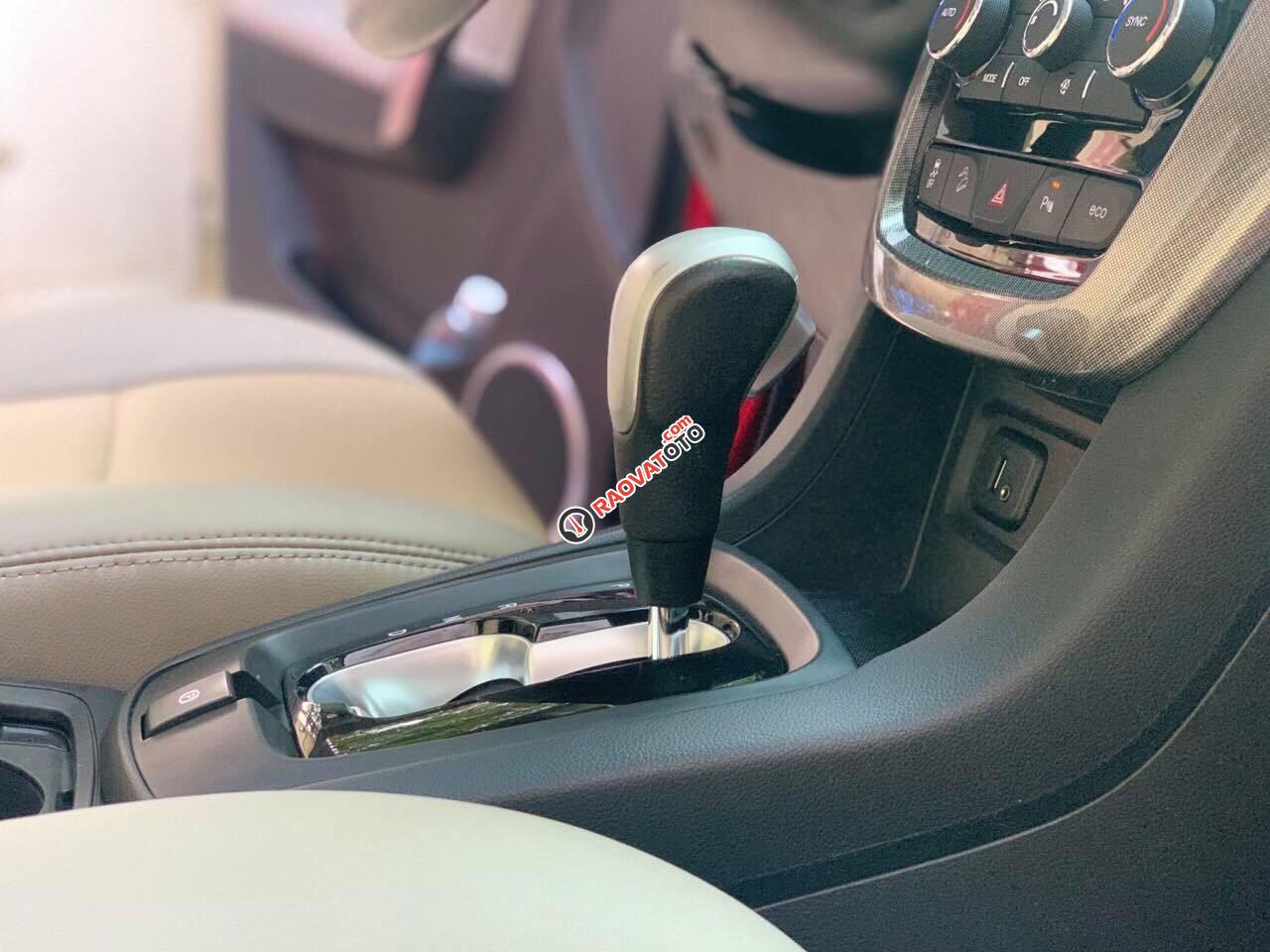 Bán Chevrolet Captiva Revv năm sản xuất 2018 m, chạy cực lướt, cực mới-2