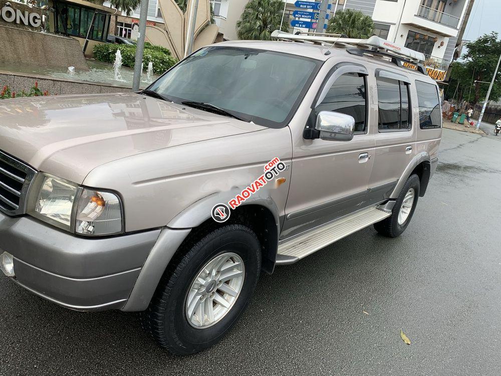 Cần bán gấp Ford Everest MT đời 2006-7