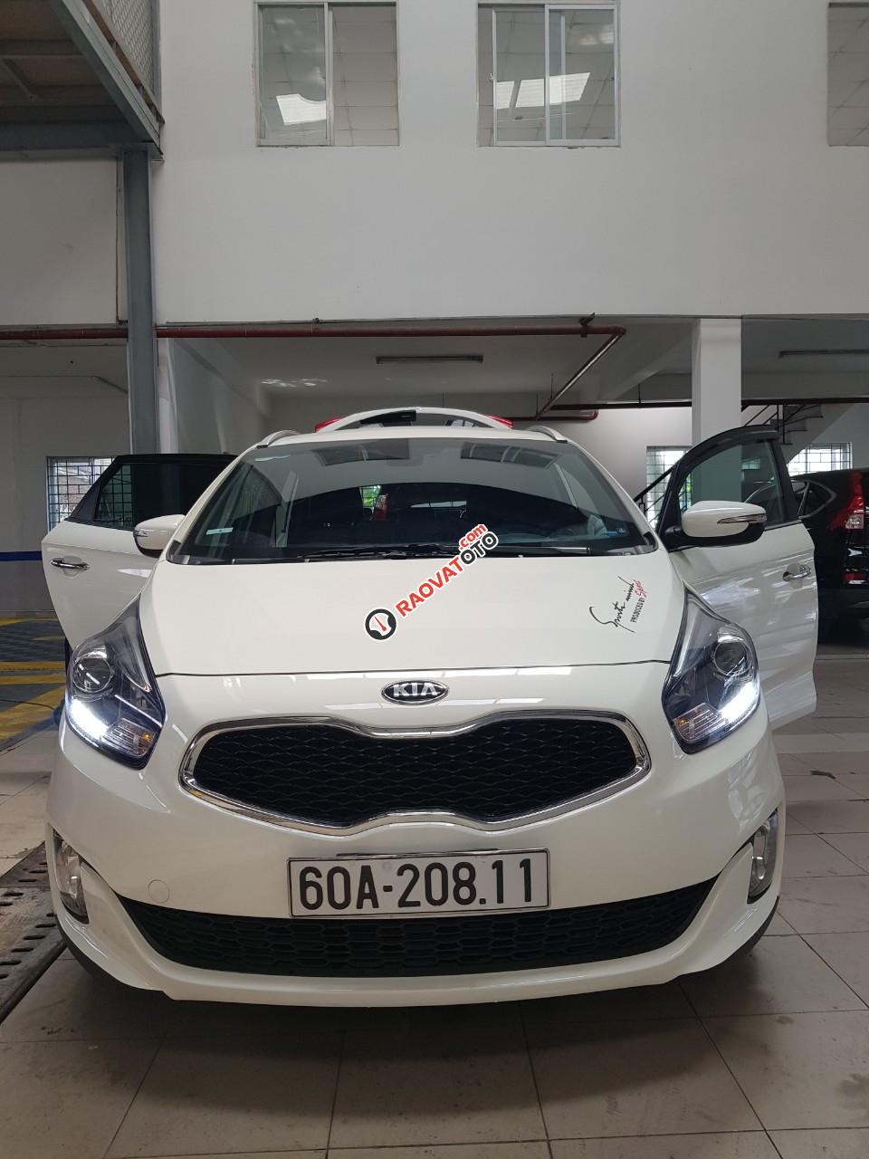 Bán Kia Rondo GAT 2.0AT màu trắng, máy xăng, số tự động, sản xuất 2015, biển Đồng Nai, 1 chủ đi 18000km-3