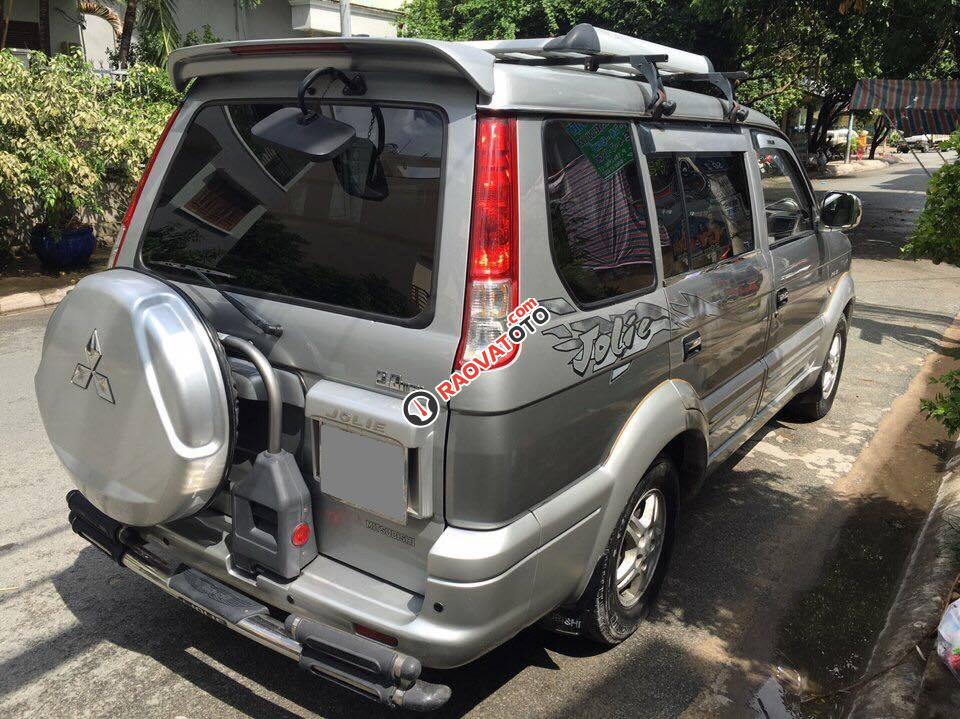Gia đình em cần bán xe Mitsubishi Jolie đời 2006, số sàn, màu bạc-6
