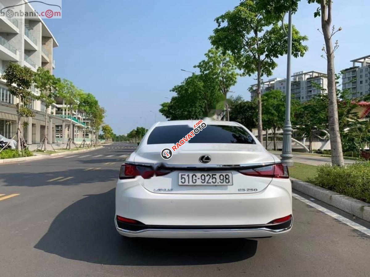 Cần bán xe Lexus ES 250 đời 2019, màu trắng, nhập khẩu nguyên chiếc như mới-0