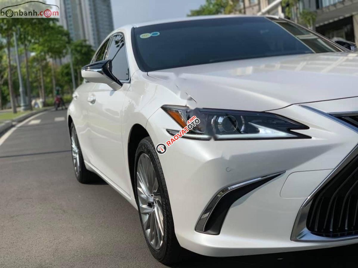 Cần bán xe Lexus ES 250 đời 2019, màu trắng, nhập khẩu nguyên chiếc như mới-1