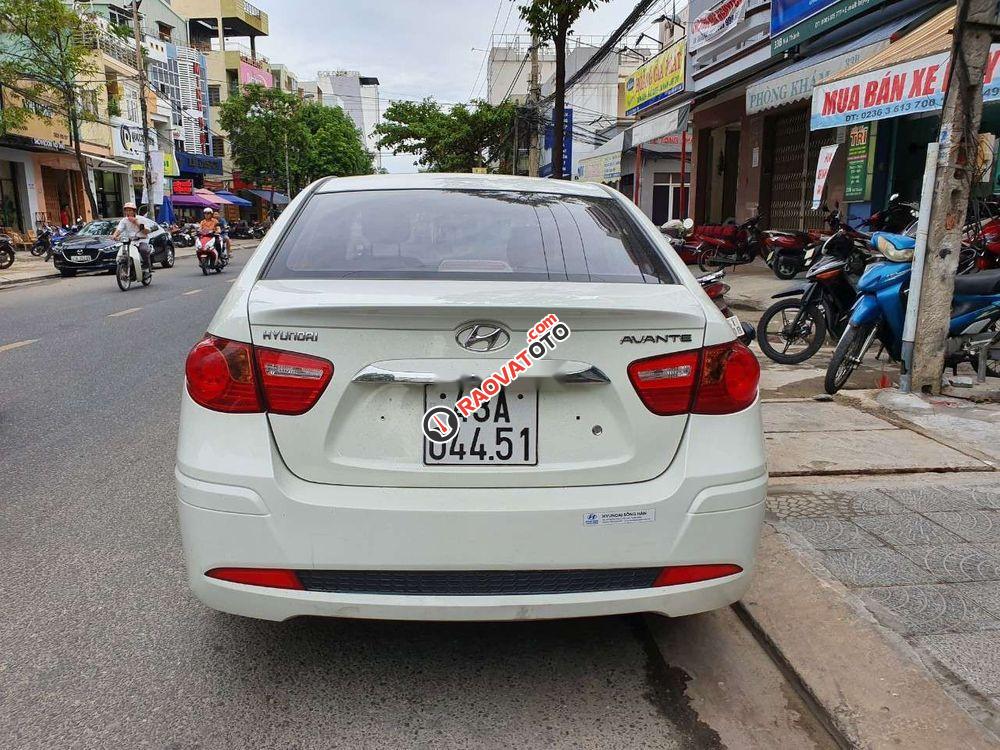 Bán Hyundai Avante MT đời 2012, màu trắng, xe nhập số sàn -0