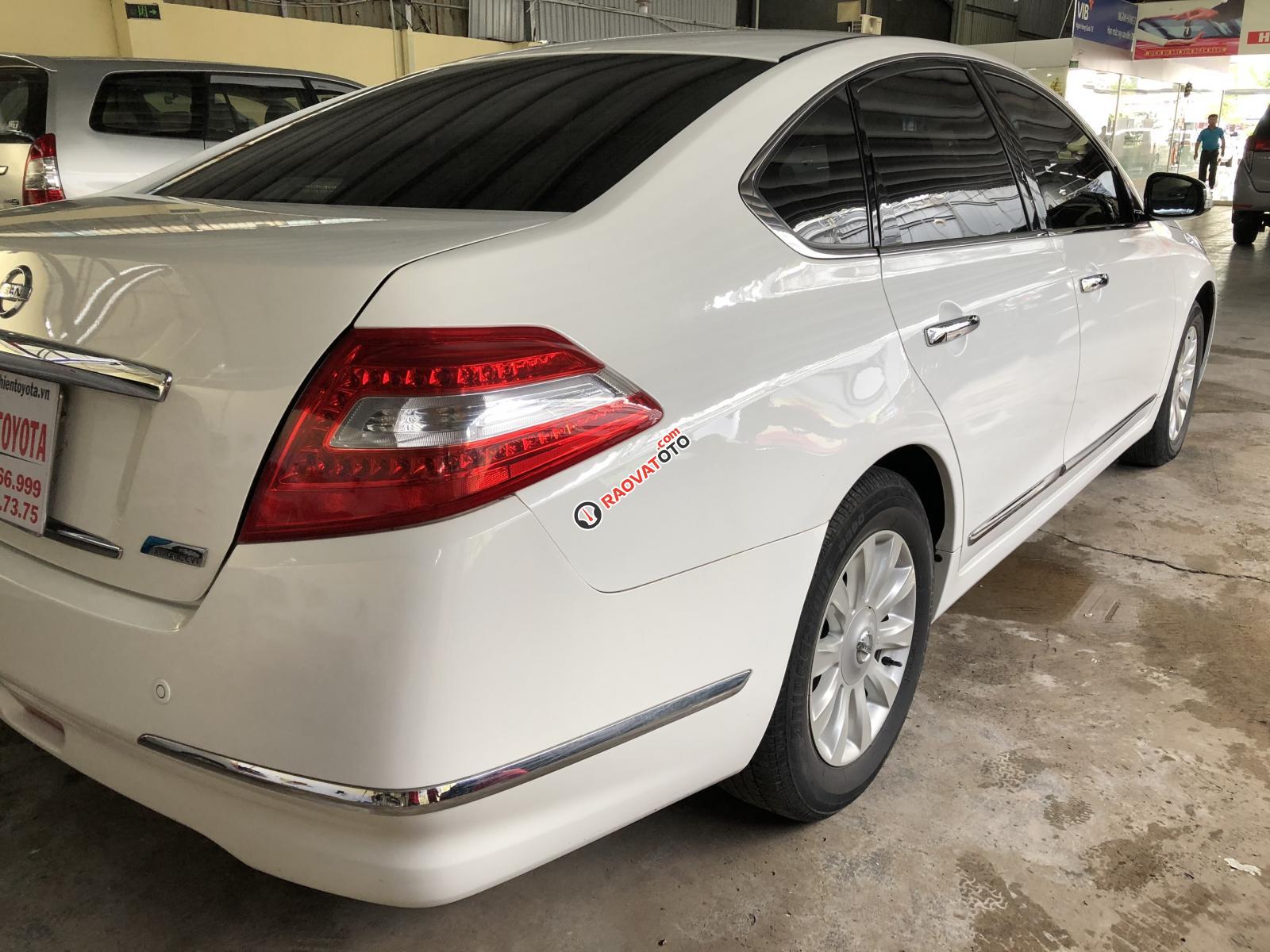 Bán Nissan Teana 2.0 2010, màu trắng-1