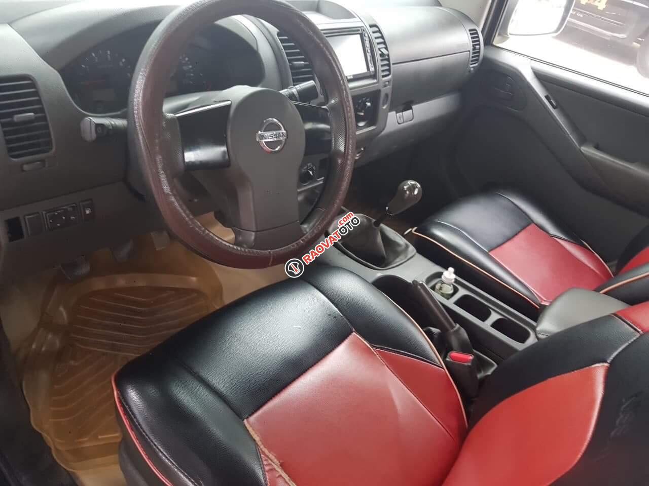 Bán ô tô Nissan Navara LE năm 2011, màu đen, xe nhập-4