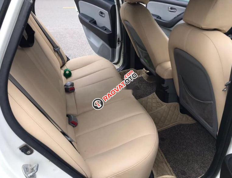 Bán Hyundai Avante MT 2011, màu trắng chính chủ, 330 triệu-3