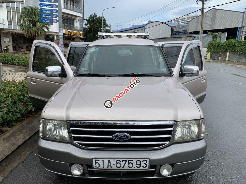 Cần bán gấp Ford Everest MT đời 2006-11