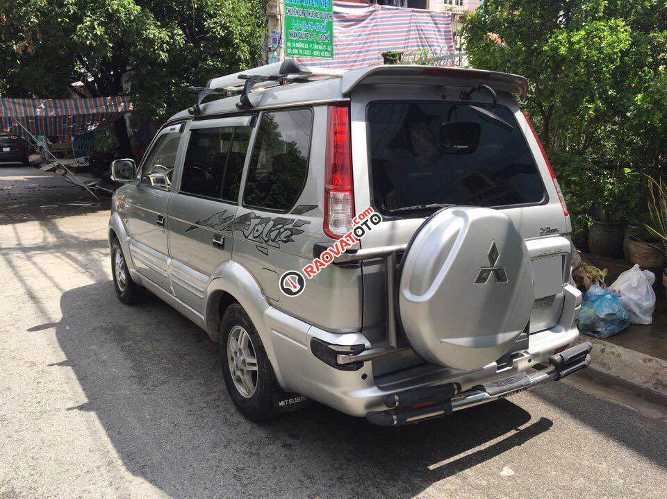 Gia đình em cần bán xe Mitsubishi Jolie đời 2006, số sàn, màu bạc-3