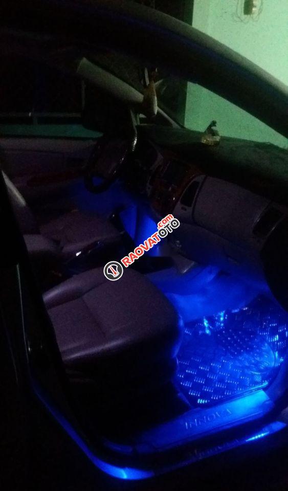 Bán Toyota Innova J sản xuất năm 2006, màu bạc-4