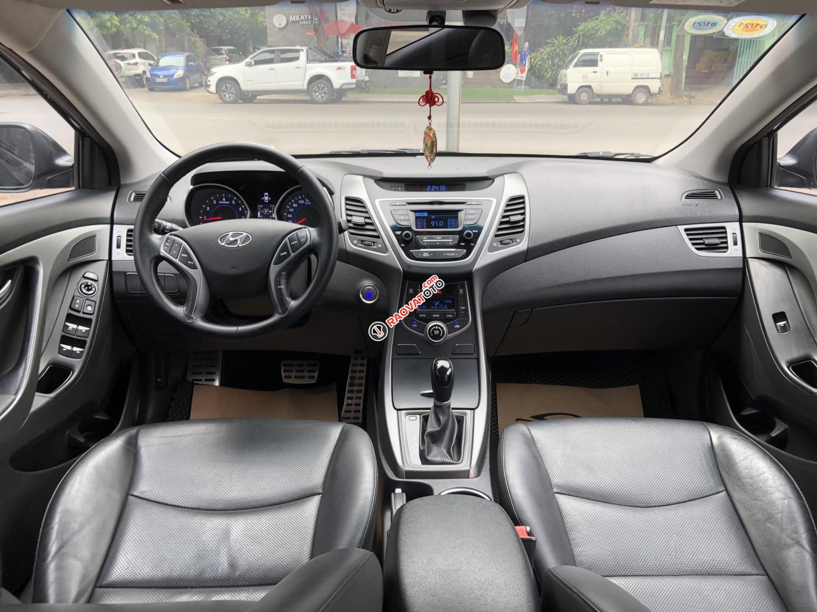 Cần bán xe Hyundai Elantra 1.8 AT 2015, màu đen, nhập khẩu-3