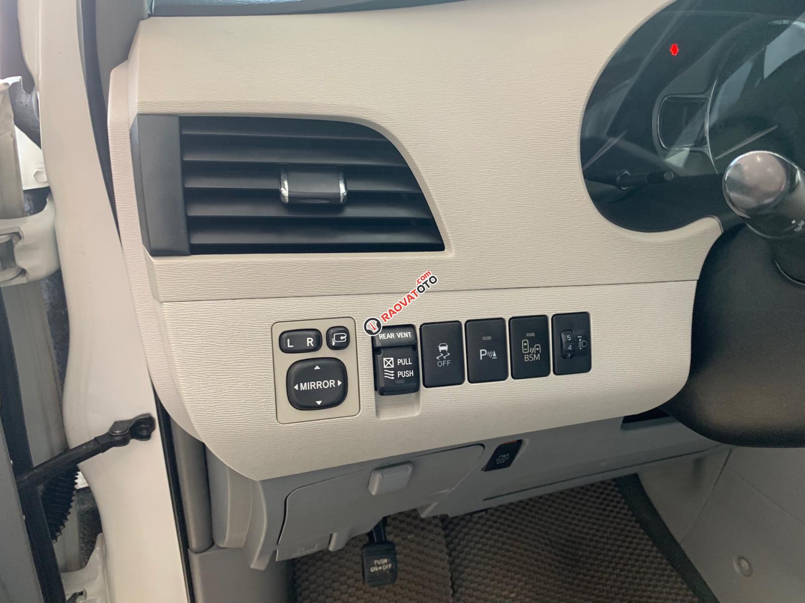 Bán xe Toyota Sienna Limited, bản đủ đồ SX 2014, có cả phanh khoảng cách-12