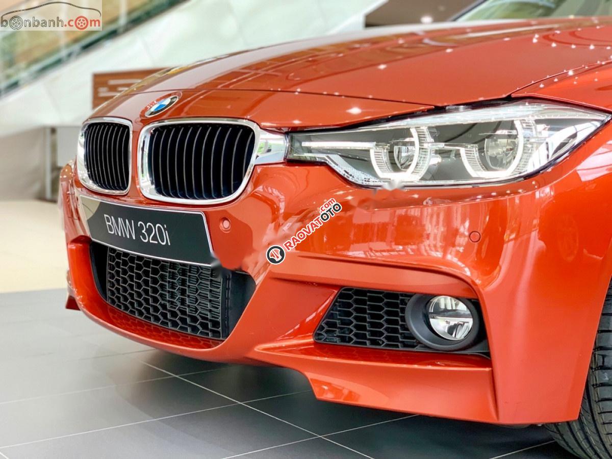 Cần bán xe BMW 3 Series 320i năm sản xuất 2018, xe nhập-6
