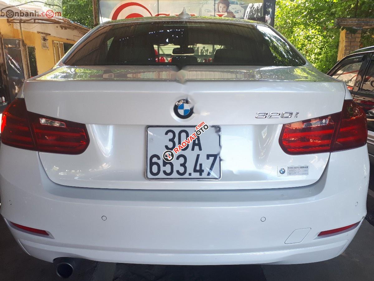 Cần bán xe BMW 3 Series 320i sản xuất năm 2013, màu trắng, xe nhập giá cạnh tranh-2