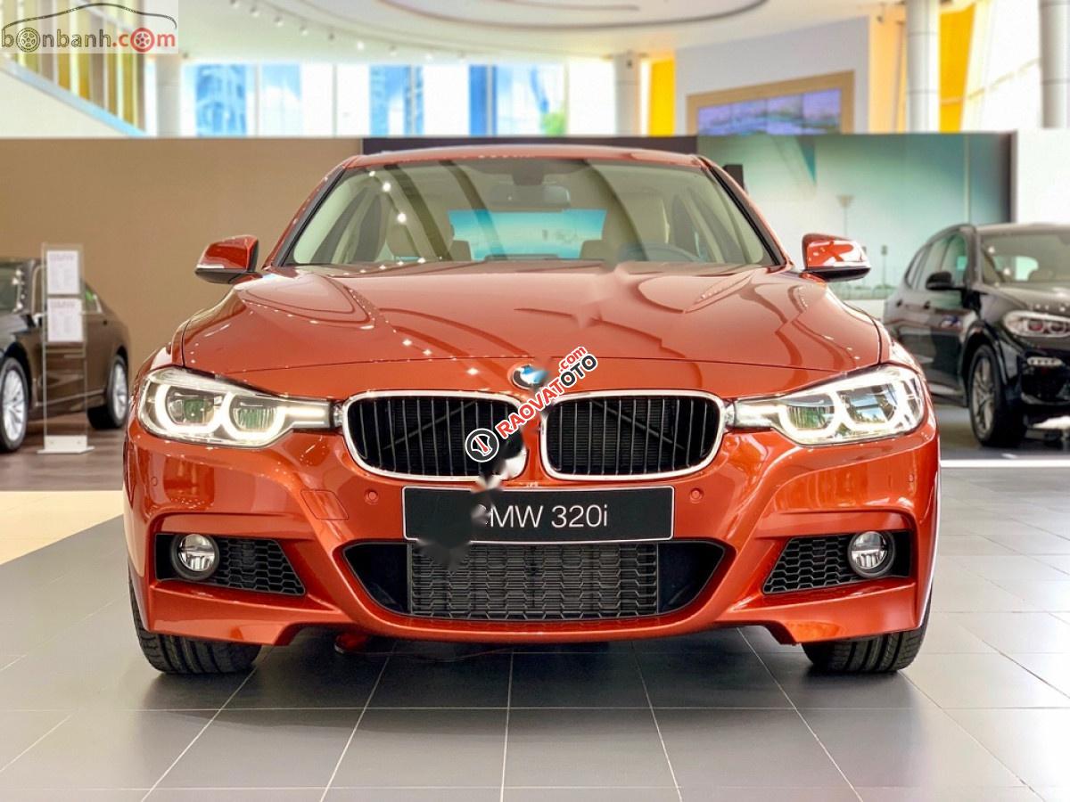 Cần bán xe BMW 3 Series 320i năm sản xuất 2018, xe nhập-7