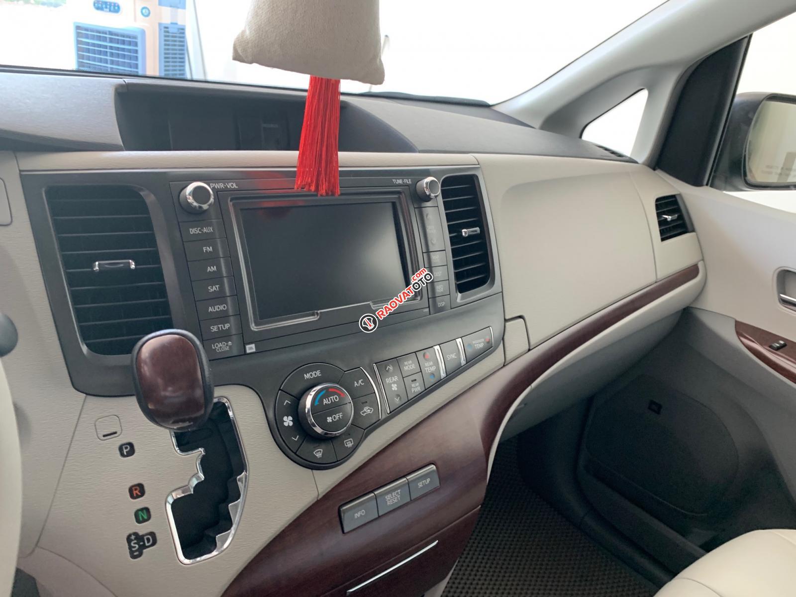 Bán xe Toyota Sienna Limited, bản đủ đồ SX 2014, có cả phanh khoảng cách-13
