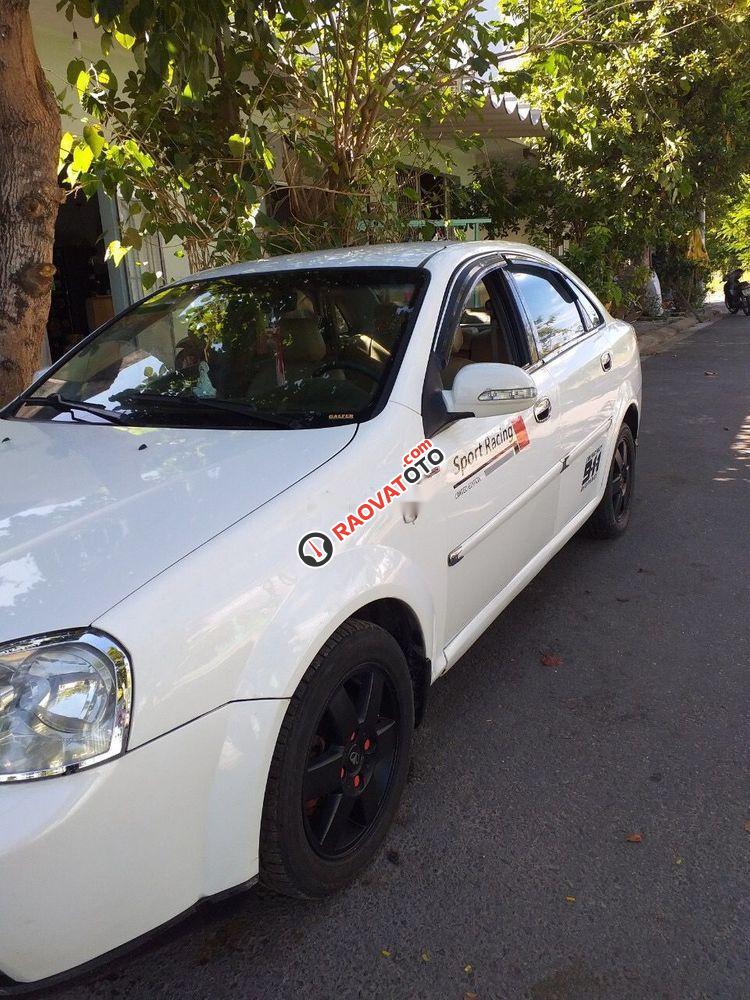 Bán xe Daewoo Lacetti MT 2004, màu trắng, nhập khẩu  -3