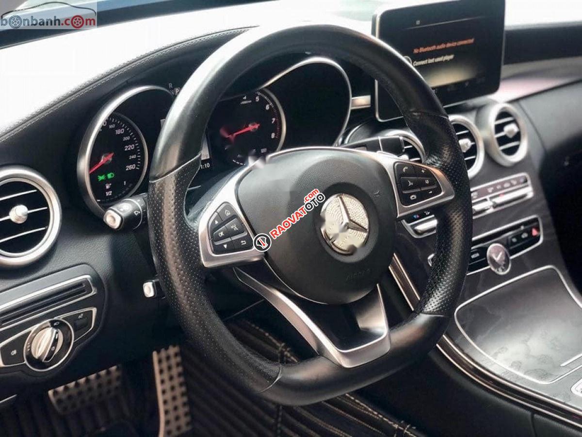 Cần bán lại xe Mercedes C250 AMG năm sản xuất 2015, màu đen, nhập khẩu nguyên chiếc-5