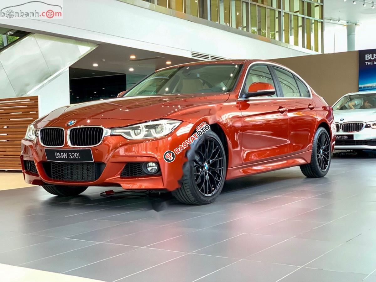 Cần bán xe BMW 3 Series 320i năm sản xuất 2018, xe nhập-9