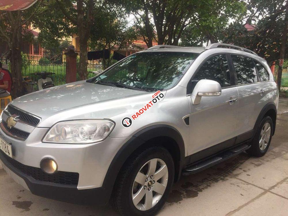 Cần bán gấp Chevrolet Captiva MT đời 2008, màu bạc -2