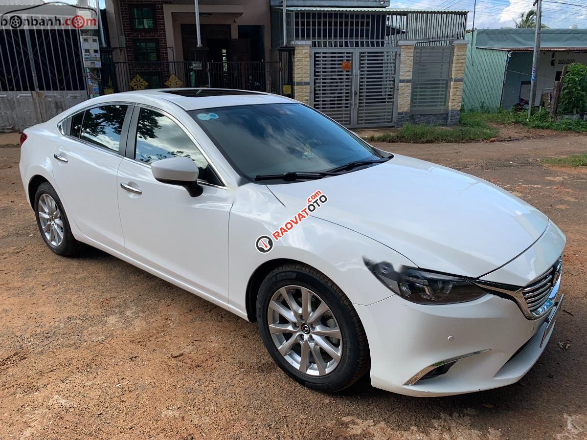 Bán ô tô Mazda 6 2.0L năm sản xuất 2017, màu trắng-4