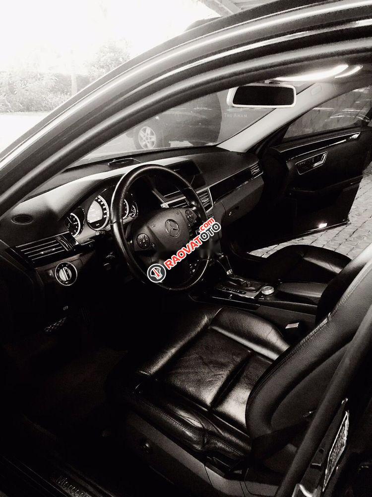 Cần bán Mercedes E250 sản xuất năm 2010, màu đen, nhập khẩu -4
