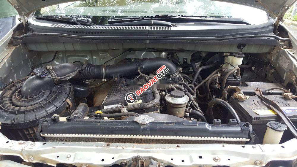 Cần bán Toyota Innova J sản xuất năm 2009, màu bạc, chính chủ -2