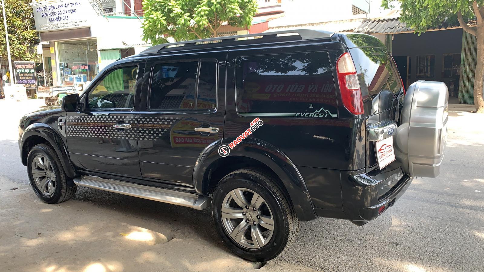 Cần bán Ford Everest 2.5AT 2010, màu đen giá cạnh tranh-11