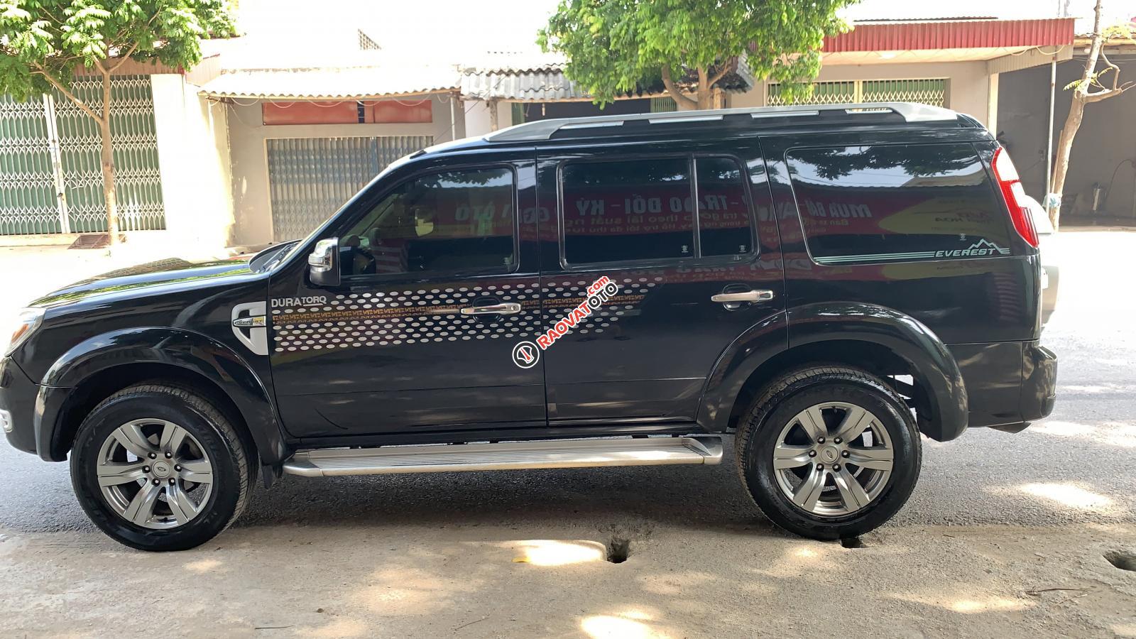 Cần bán Ford Everest 2.5AT 2010, màu đen giá cạnh tranh-10