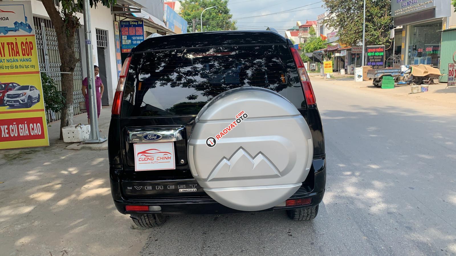 Cần bán Ford Everest 2.5AT 2010, màu đen giá cạnh tranh-12