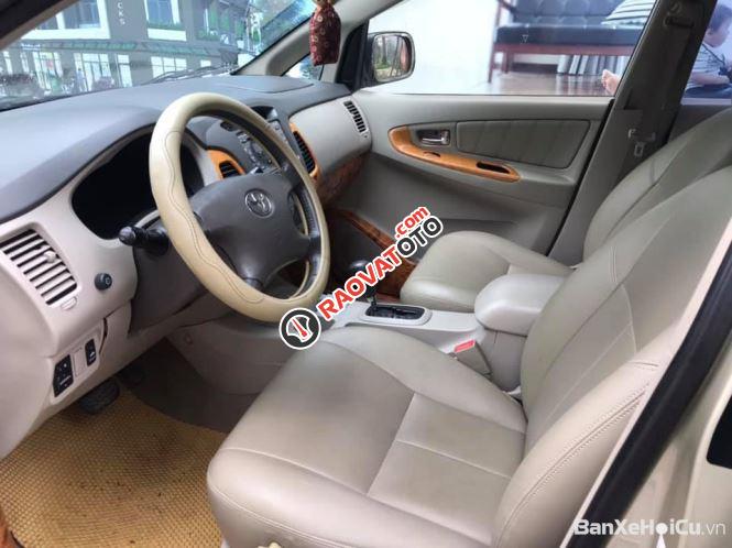 Bán xe Toyota Innova V 2011, số tự động, giá 480tr-3