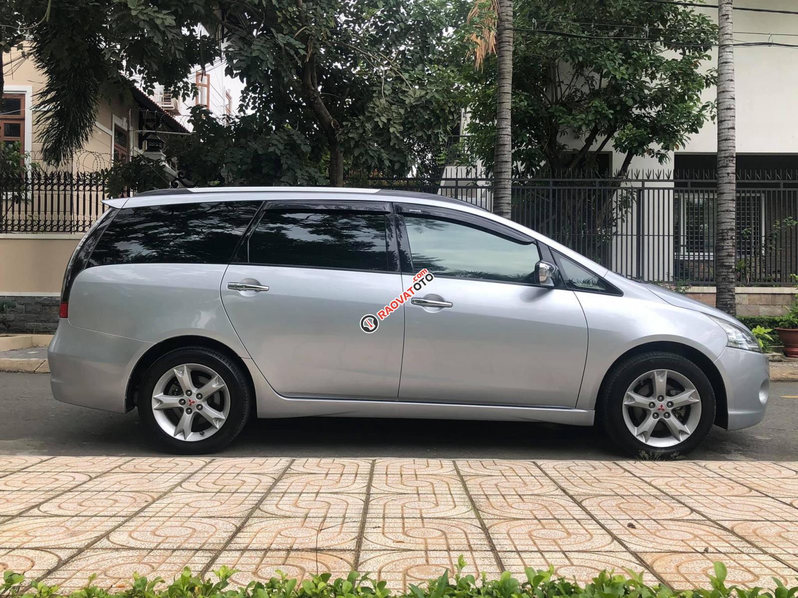 Bán Mitsubishi Grandis xe cực chất đẹp long lanh-9