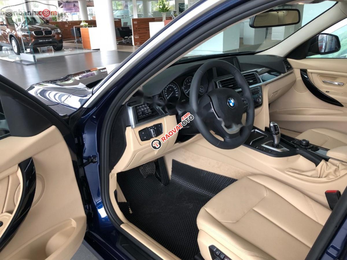 Bán BMW 320i năm 2019, màu xanh lam, nhập khẩu-7