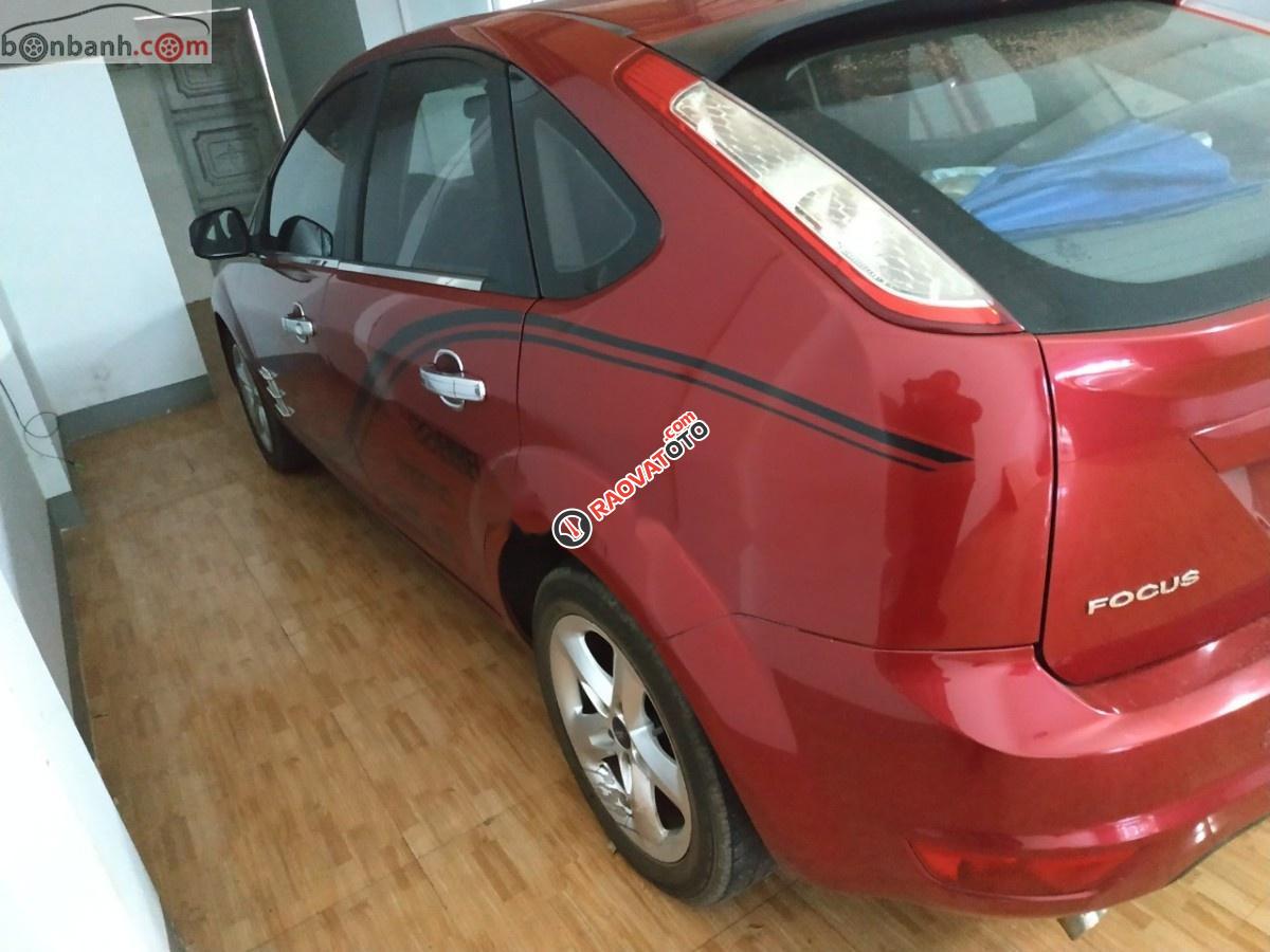 Gia đình bán Ford Focus 1.8 AT sản xuất năm 2011, màu đỏ-6