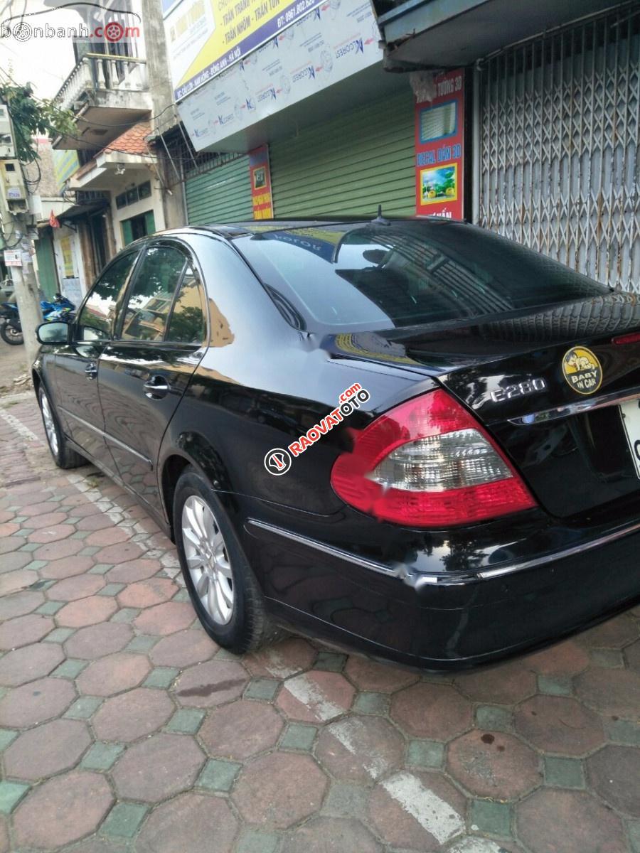 Gia đình bán xe Mercedes E280 đời 2007, màu đen chính chủ -7