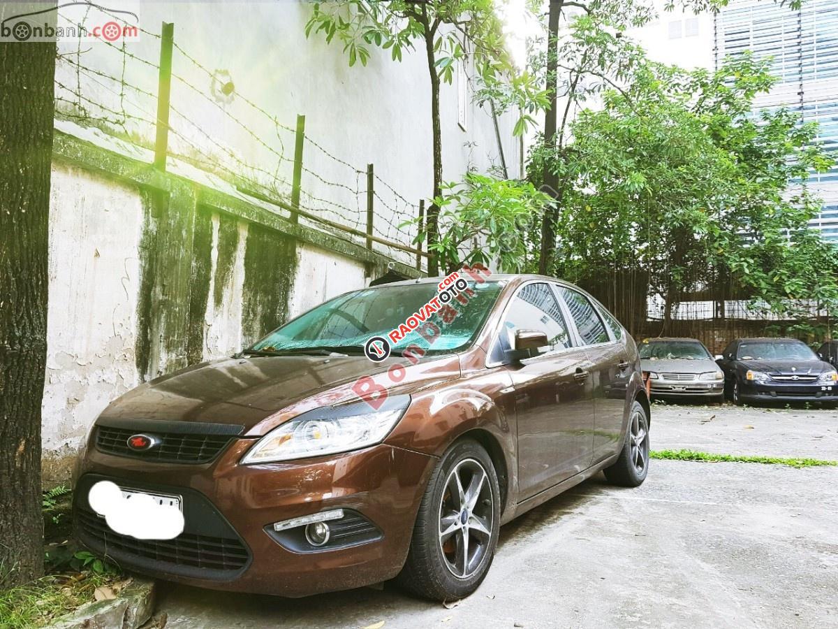 Cần bán xe Ford Focus 1.8 AT sản xuất năm 2011, màu nâu chính chủ-2