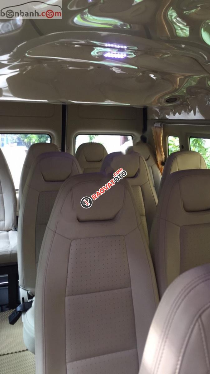 Bán ô tô Ford Transit Luxury sản xuất năm 2017, màu bạc-2