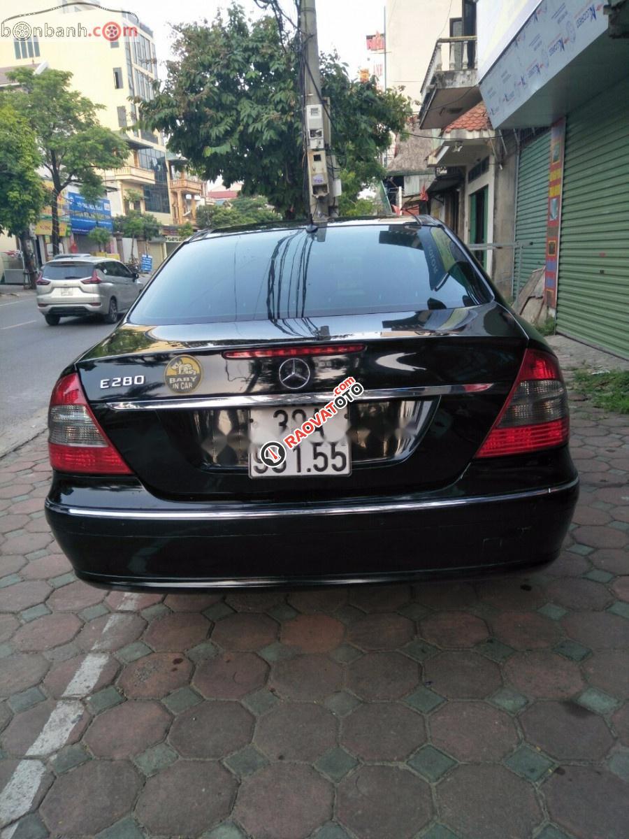 Gia đình bán xe Mercedes E280 đời 2007, màu đen chính chủ -8