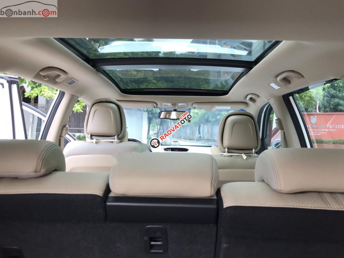 Bán Kia Sorento 2.4 GATH đời 2016, màu trắng chính chủ, giá 768tr-4