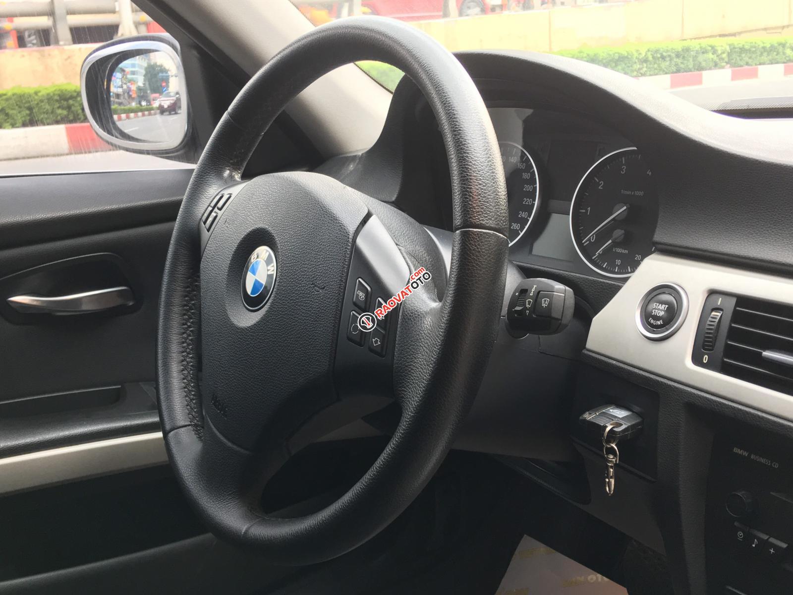 Cần bán xe BMW 3 Series 320i năm 2010, màu đen, nhập khẩu, giá chỉ 545 triệu-1