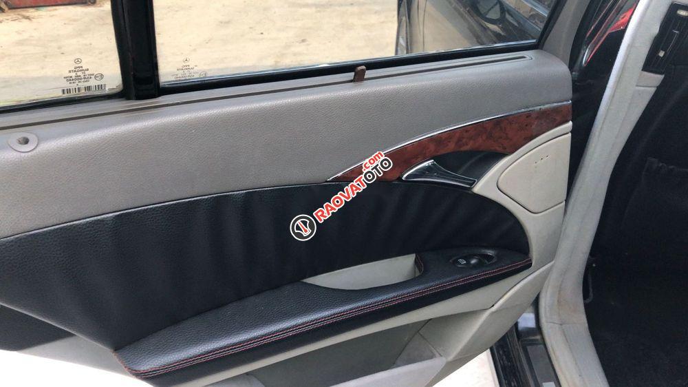 Bán Mercedes E240 2002, màu đen, 220 triệu-3