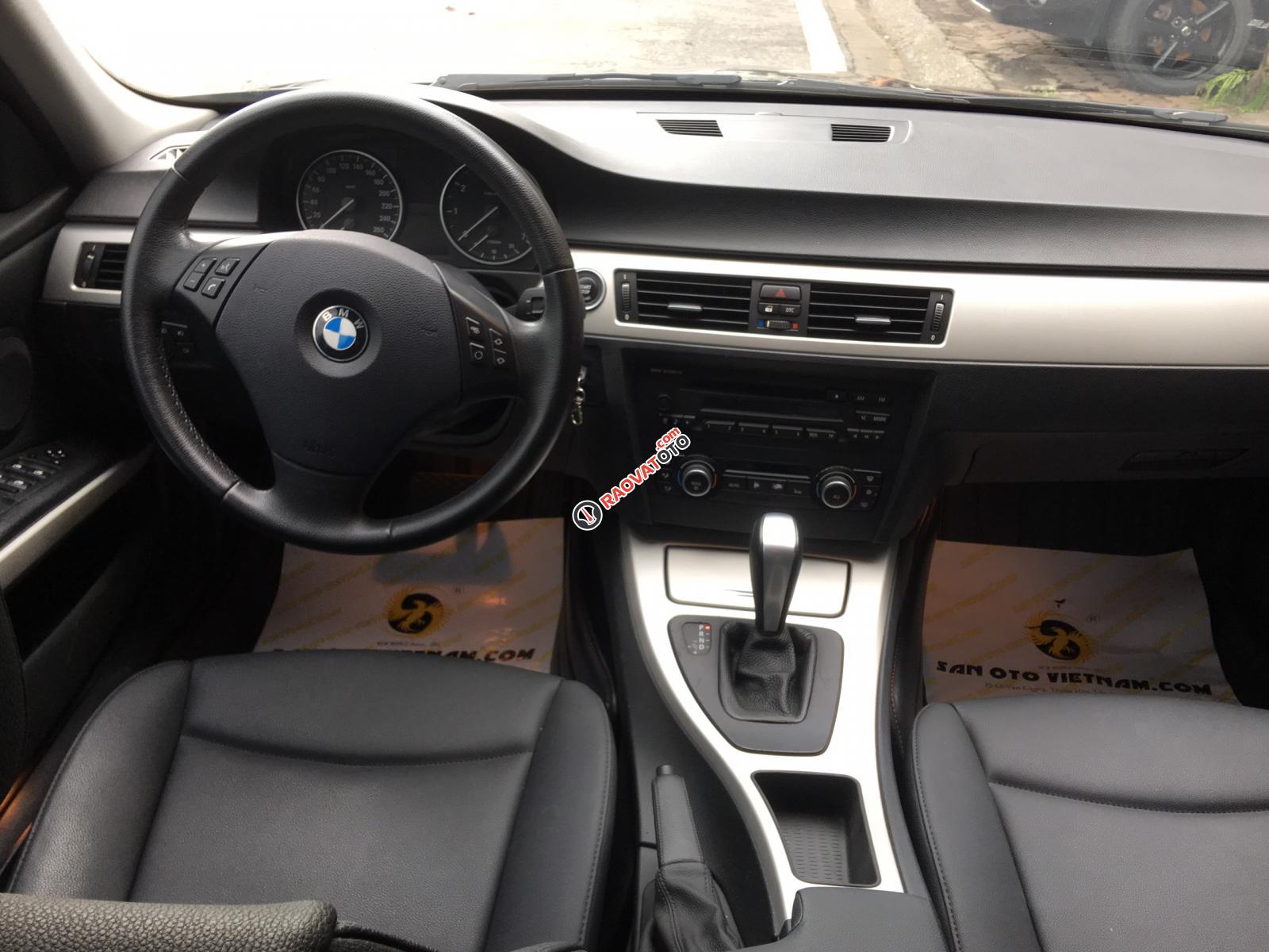 Cần bán xe BMW 3 Series 320i năm 2010, màu đen, nhập khẩu, giá chỉ 545 triệu-4