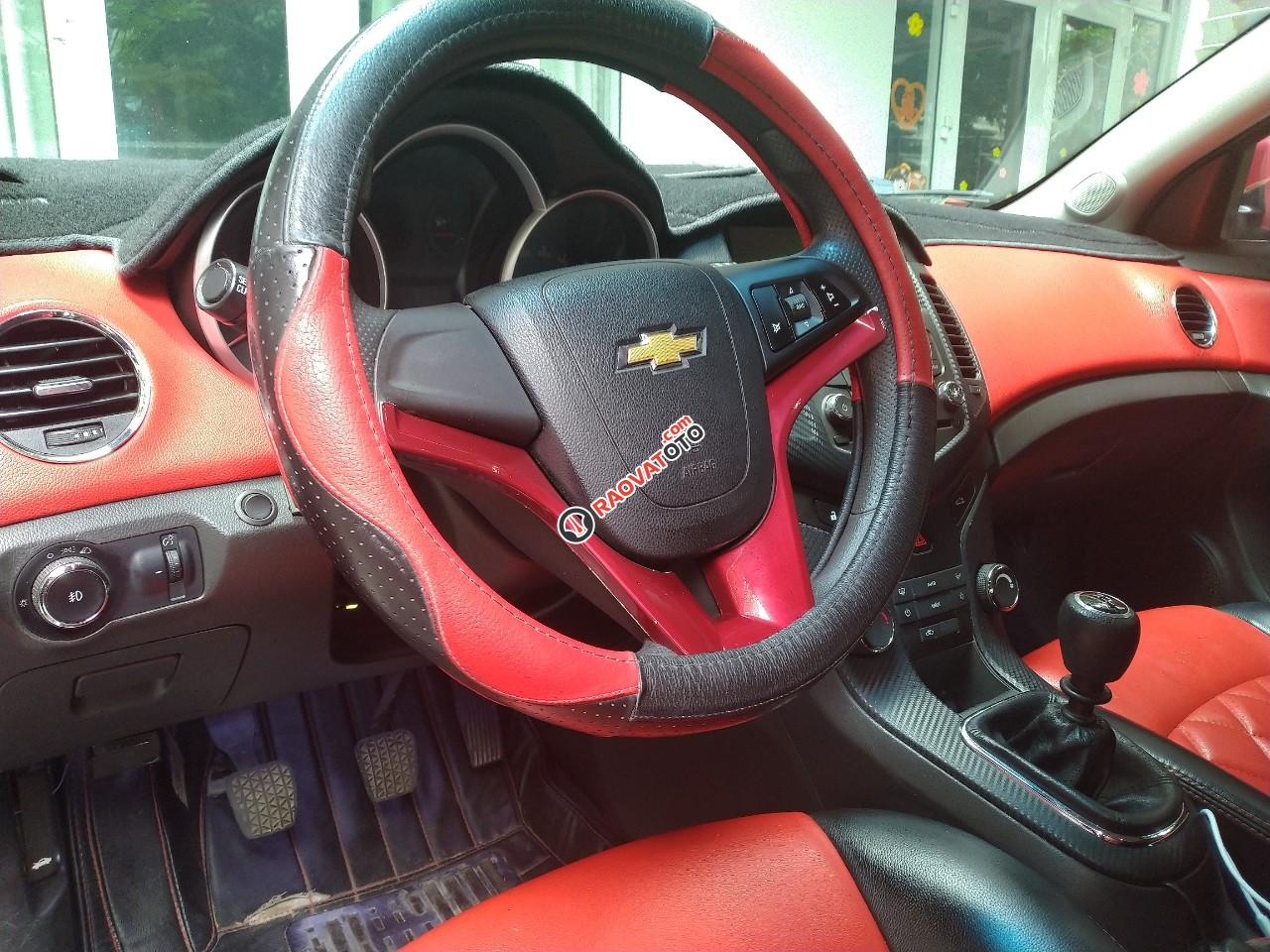 Bán Chevrolet Cruze LS năm sản xuất 2013, màu đỏ giá cạnh tranh-3