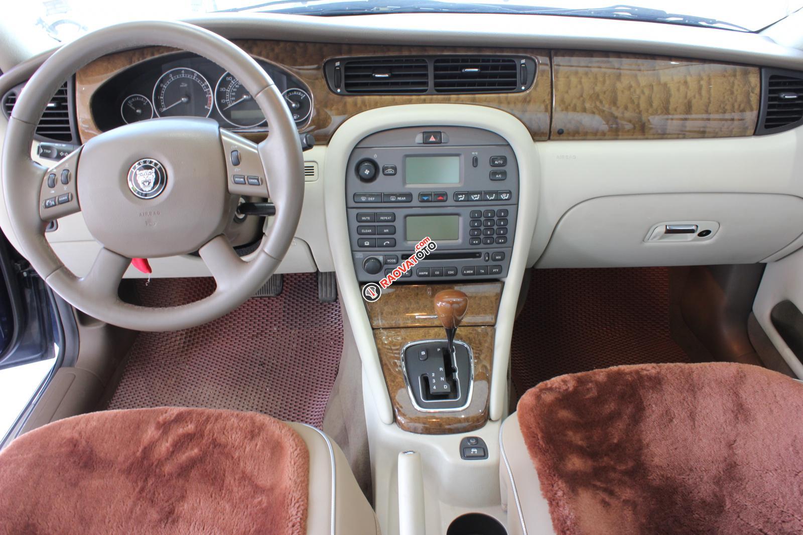 Cần bán Jaguar XJ Xtype sx 2008, màu xanh lam, nhập khẩu nguyên chiếc-11