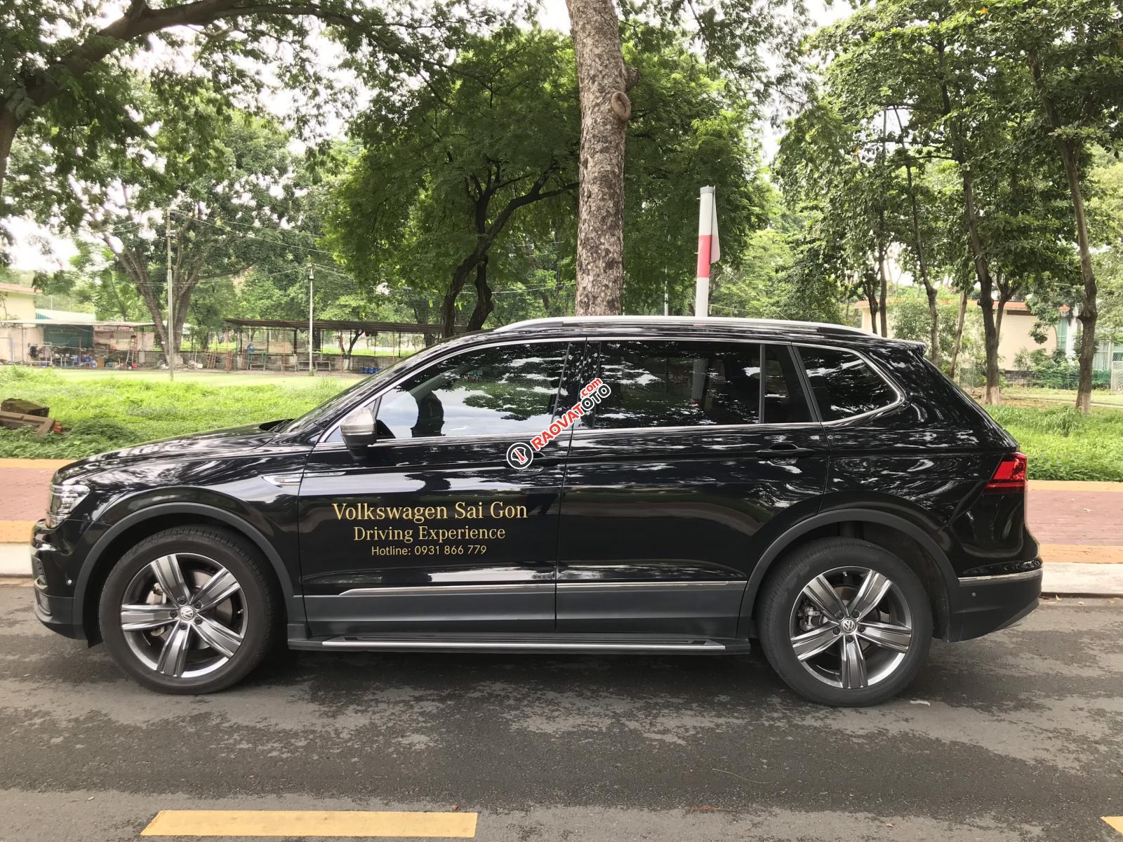 Thanh lý Volkswagen Tiguan AllSpace Demo 2018, màu đen, nhập khẩu, 1 tỷ 7 lăn bánh-2