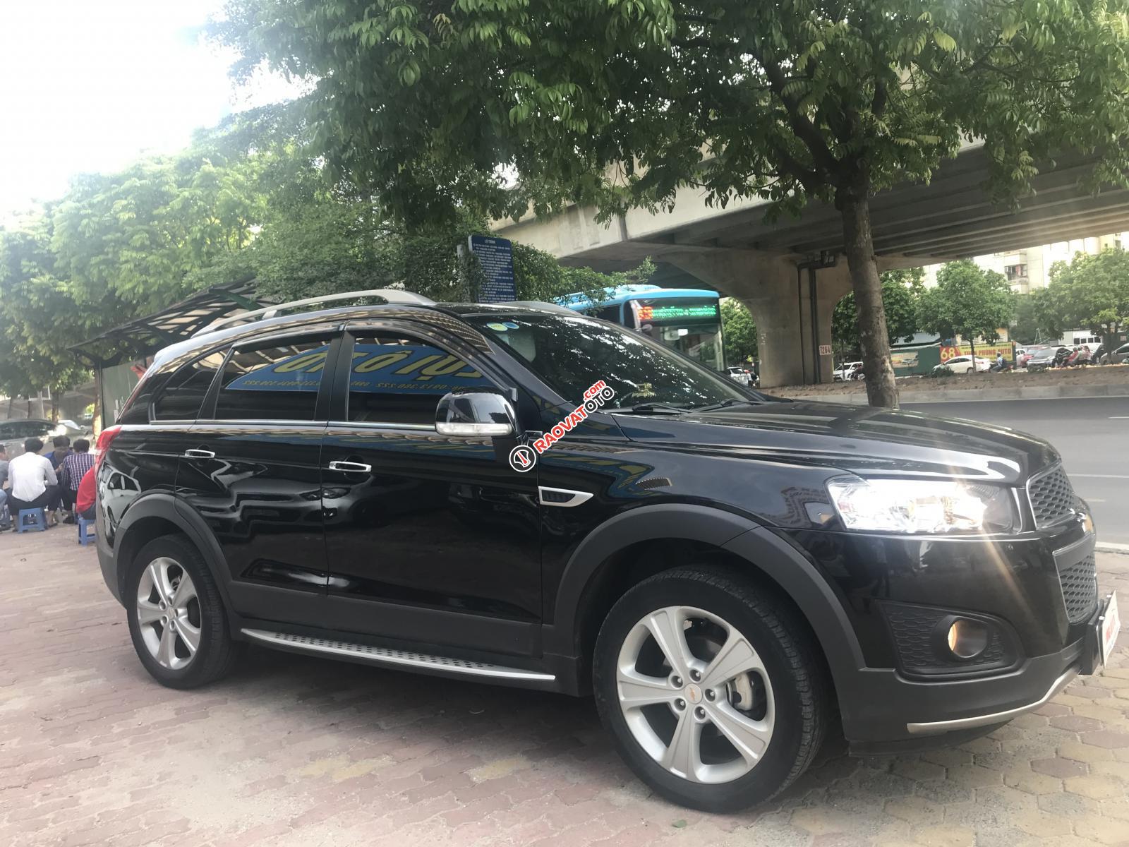 Bán Chevrolet Captiva LTZ năm 2014, màu đen-10