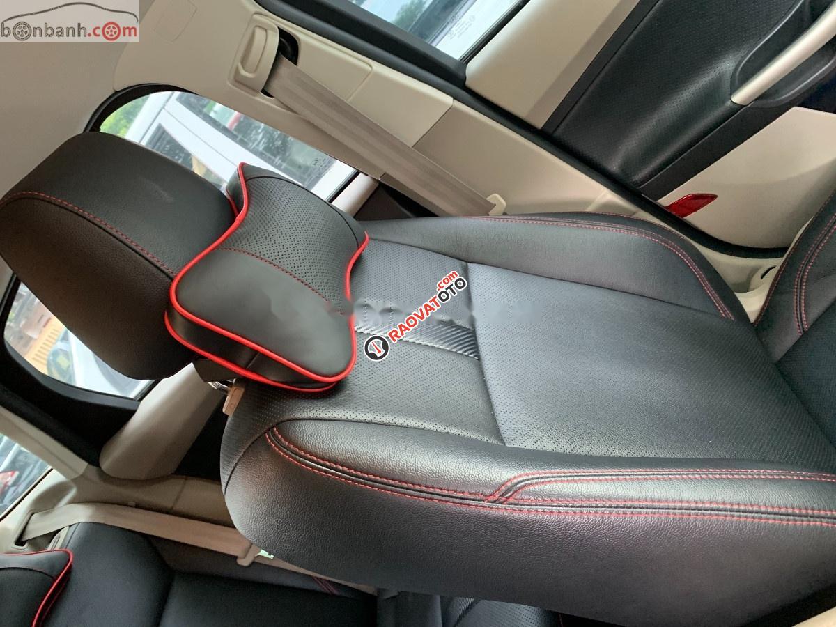 Bán ô tô Ford Focus Trend 2017, màu đen-1