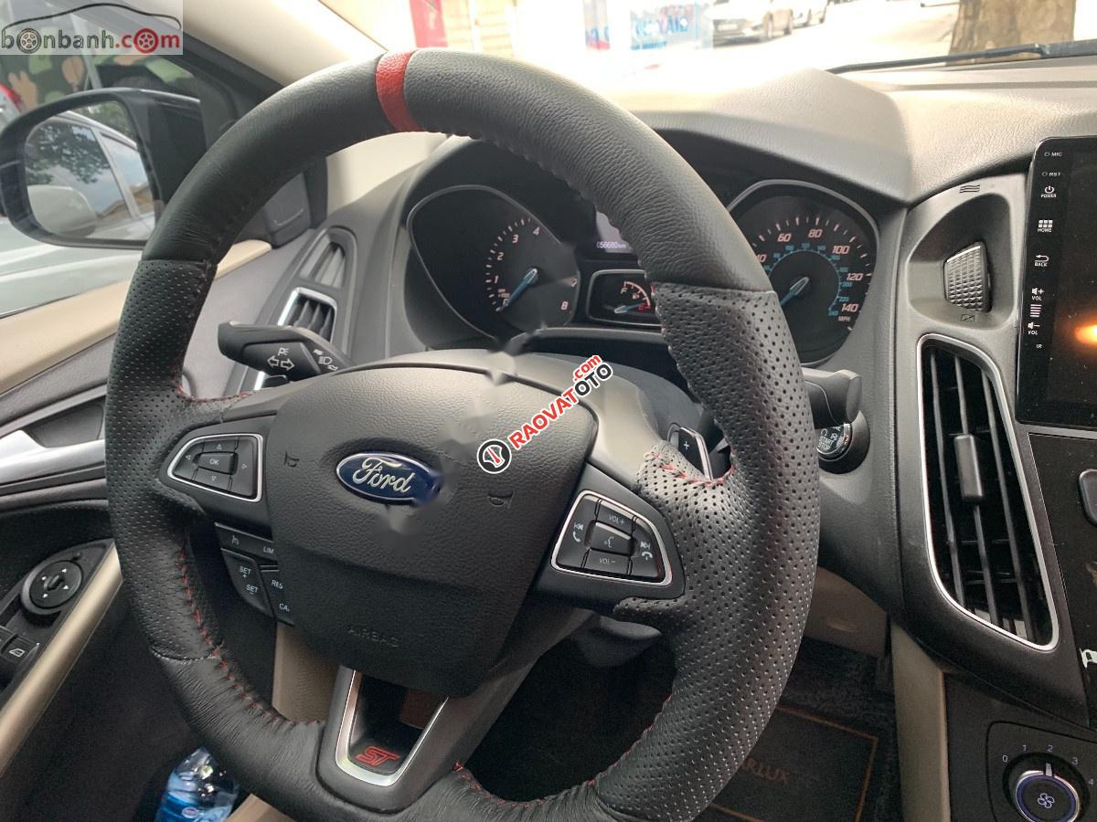 Bán ô tô Ford Focus Trend 2017, màu đen-3